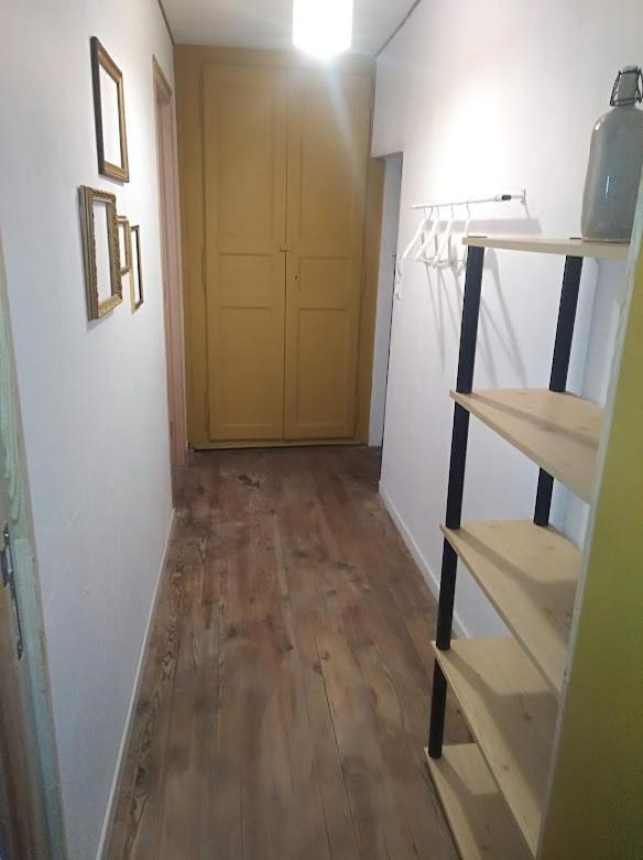 Appartement Cozy Dans Maison Privee Tauves ภายนอก รูปภาพ